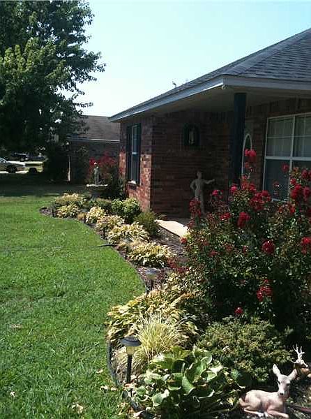1st image of 225 Kelsey Ln