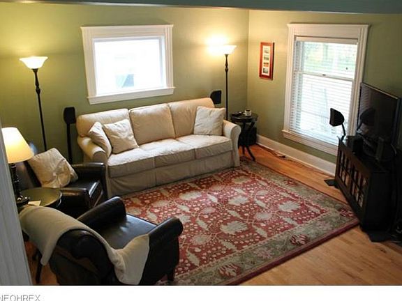 3rd image of 52 E Cottage St