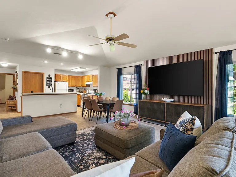 3225 Stonecreek Dr #1 — Photo 3