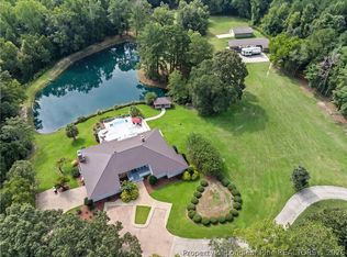 101 Elizabeth Rd, Elizabethtown, NC 28337