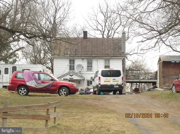 15612 Clear Spring Rd, Williamsport, MD 21795