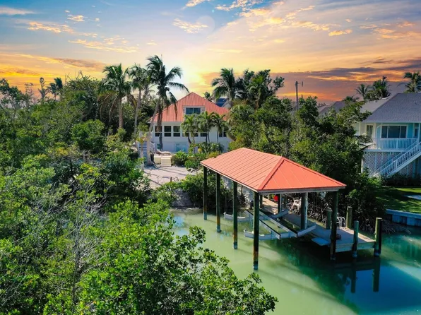 16813 Captiva Dr, Captiva, FL 33924