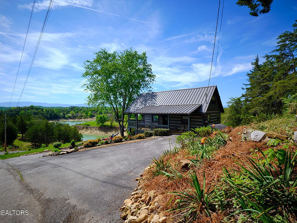 4th image of 1019 Moonside Ln