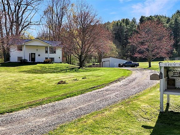 2nd image of 10158 Ballard Rd