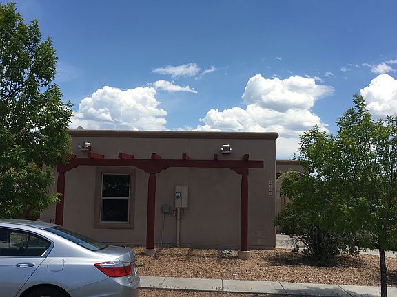 3rd image of 4737 Vista Del Sol