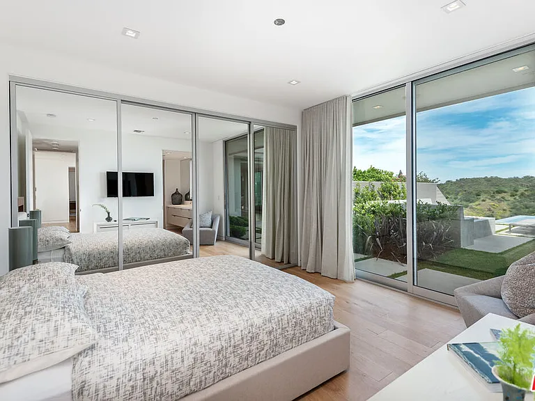 3642 Beverly Ridge Dr — Photo 32