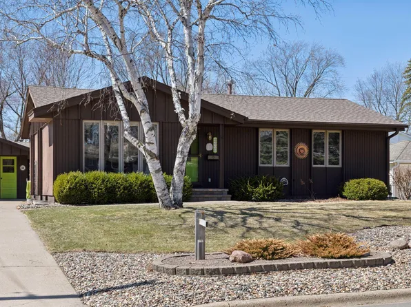 8468 Little Rd, Bloomington, MN 55437