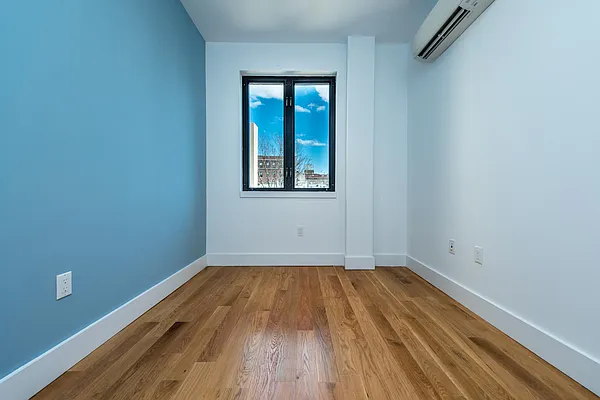 Rented by Nooklyn NYC LLC | media 32