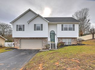 228 Springview Dr, Gray, TN 37615