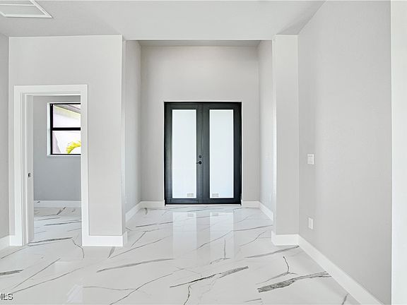 4th image of 550 Lone Star Ln