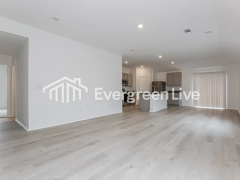103 Powder River Dr — Photo 3