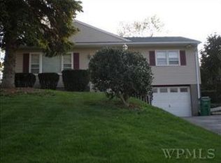 3 Scott Dr, Wappingers Falls, NY 12590