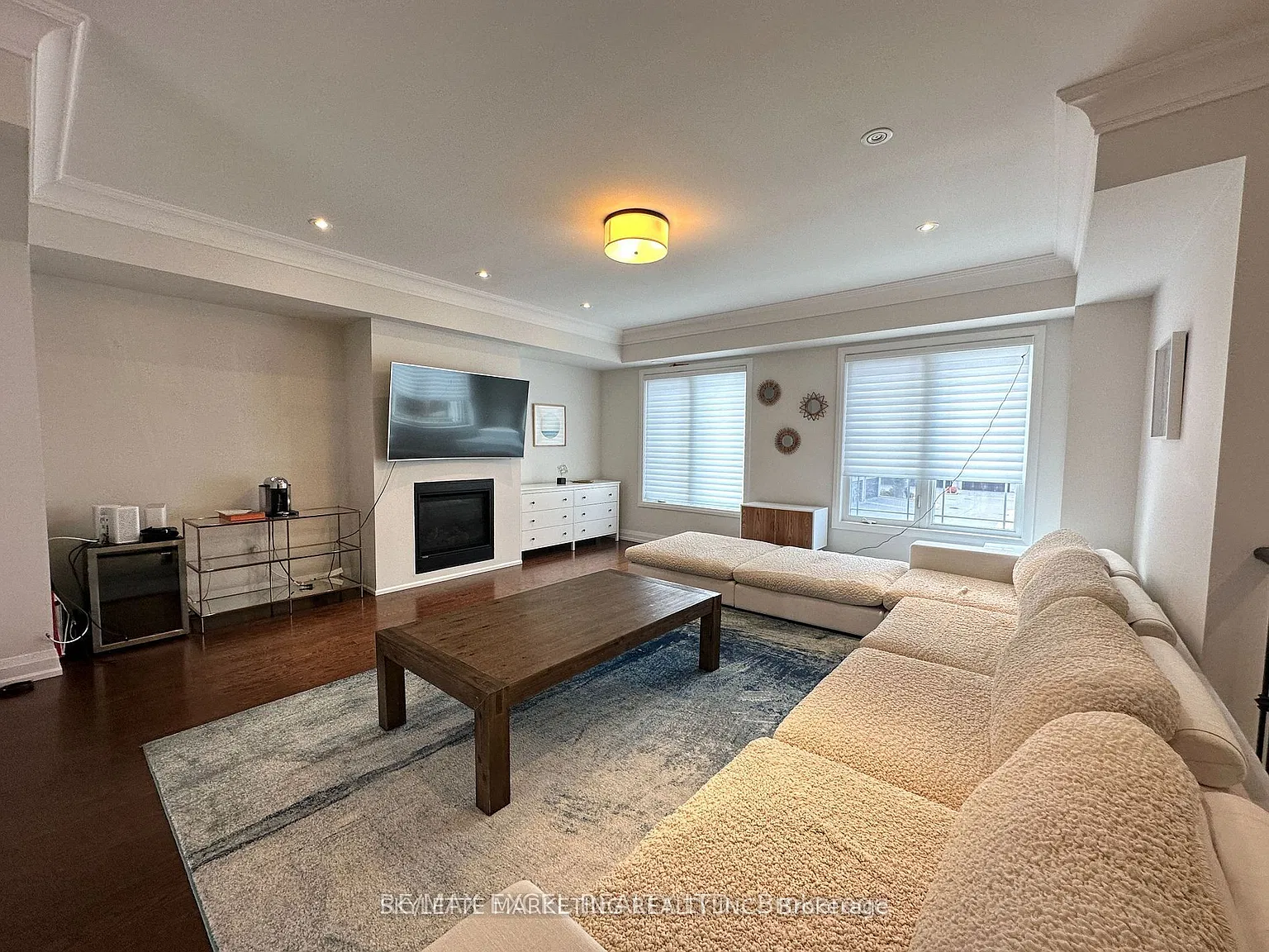 3 bed, $4,200 — Photo 3