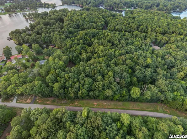 0 Lookout Point Dr, Valentines, VA 23887