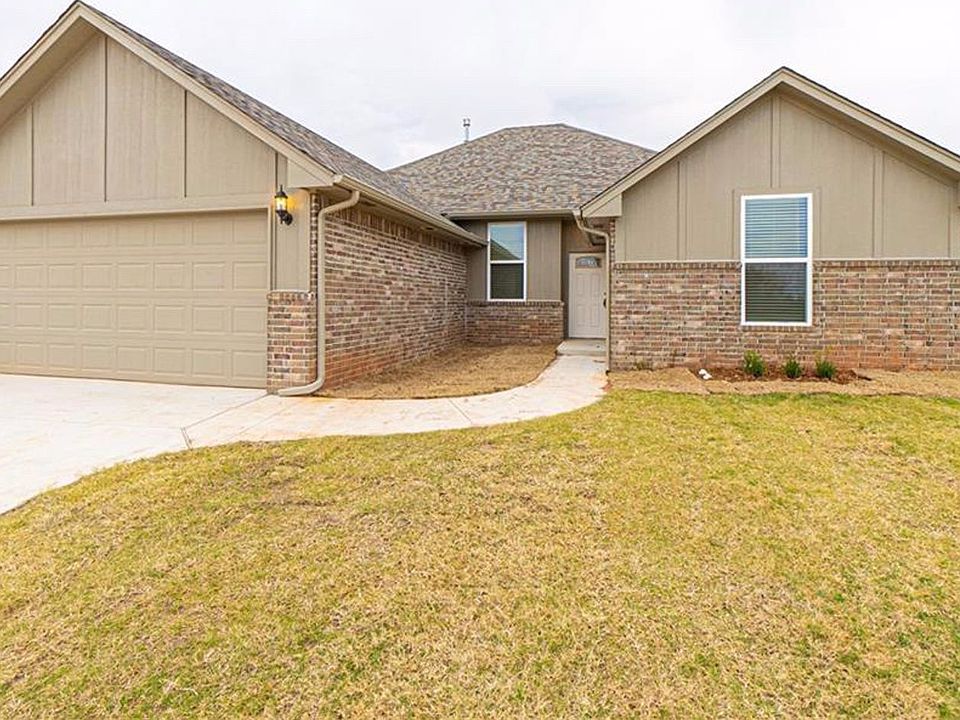 1st image of 1303 Pebble Pond Dr