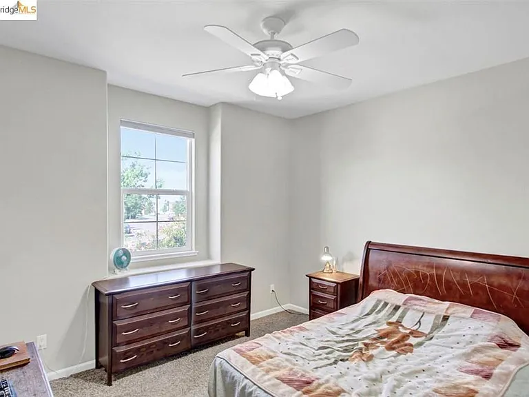 790 Yosemite Dr — Photo 19