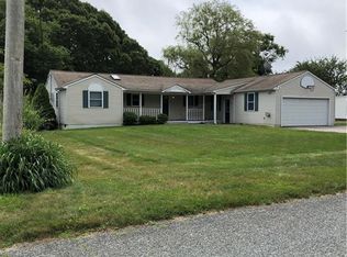 42 Summit Ave, South Kingstown, RI 02879