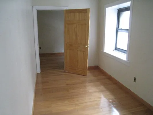 Rented by Citi Habitats | media 27