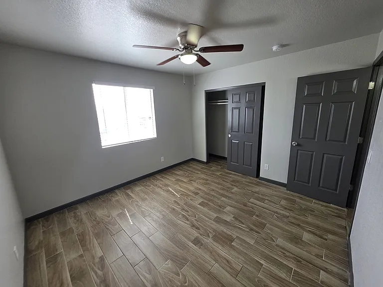 1462 E 28th Ave #4 — Photo 26