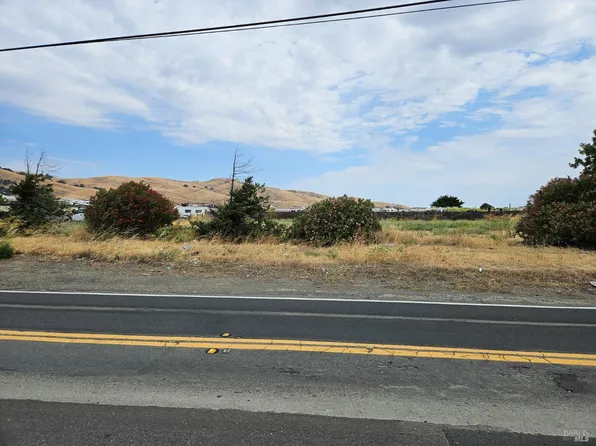2250 Cement Hill Road N, Fairfield, CA 94533