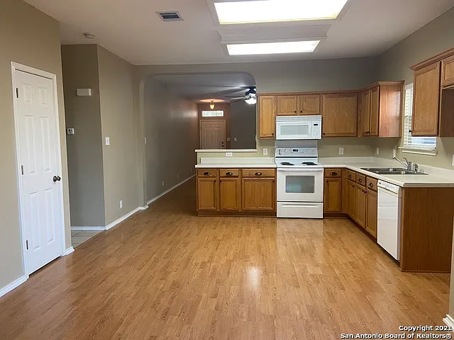8642 Tioga Pass — Photo 7