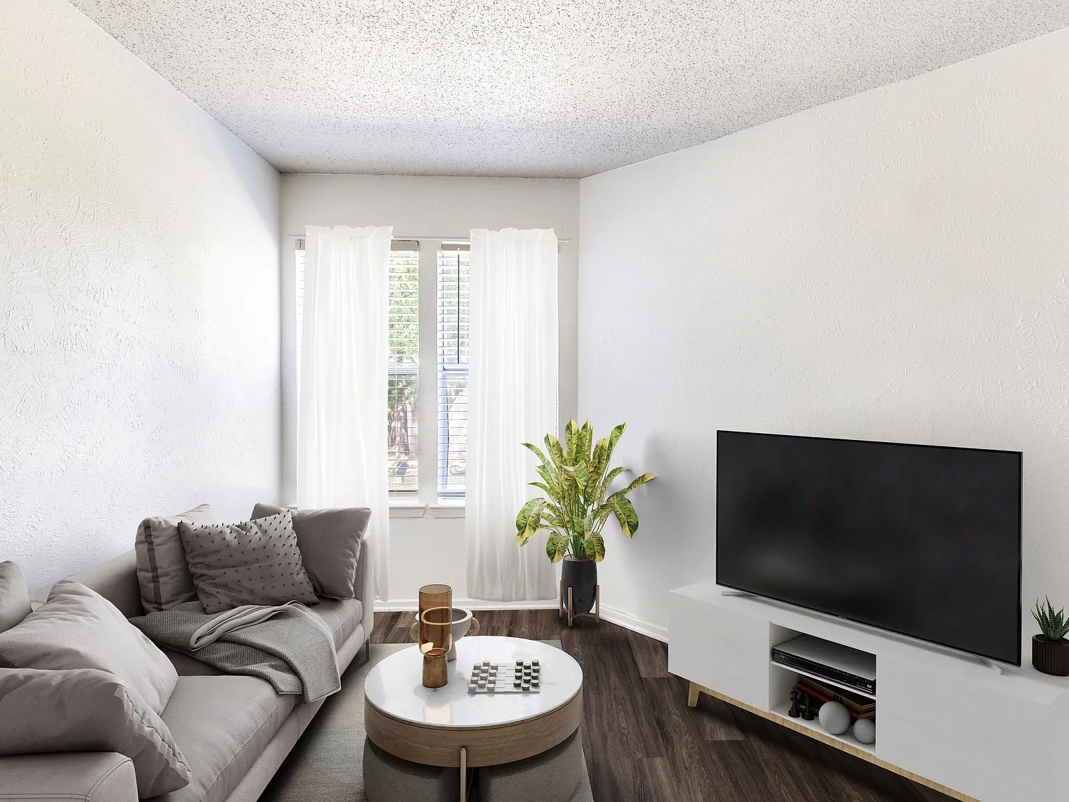 Shadow Ridge — Photo 1