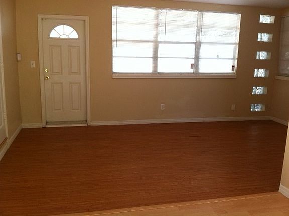 4th image of 8604 Grandview Dr
