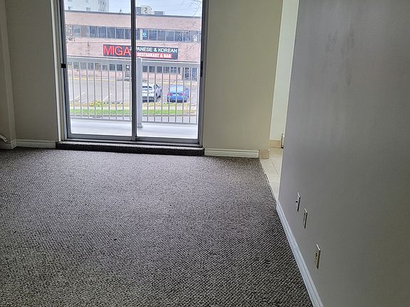 4th image of 350 Regina St N #209
