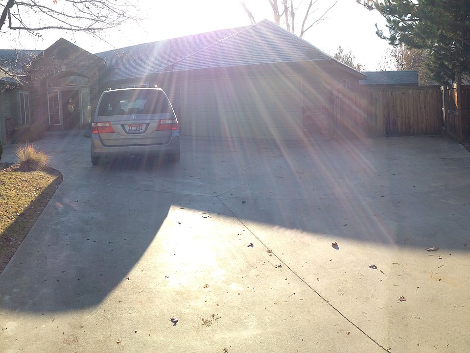 Lone Drive with RV Parking