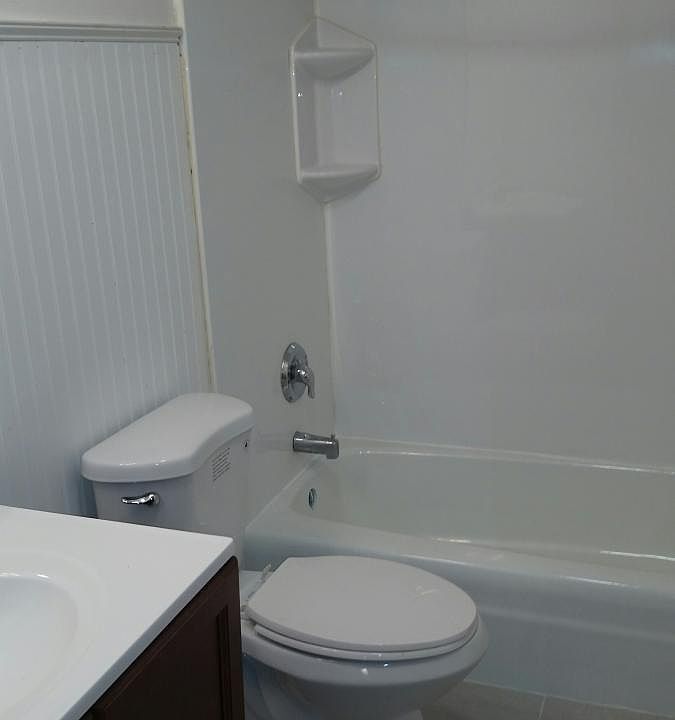 1st image of 6241 N Northwest Hwy APT 205