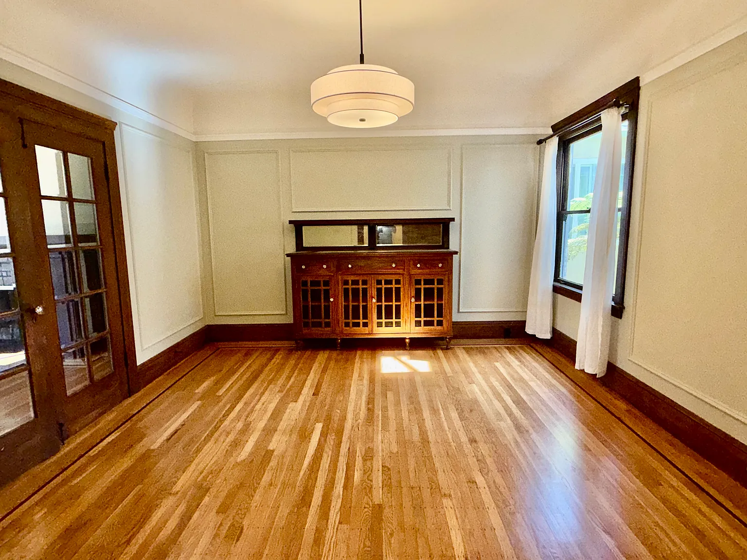 2 bed, 1300 sqft, $6,800 — Photo 3