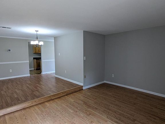 4th image of 1465 Blockton Ct