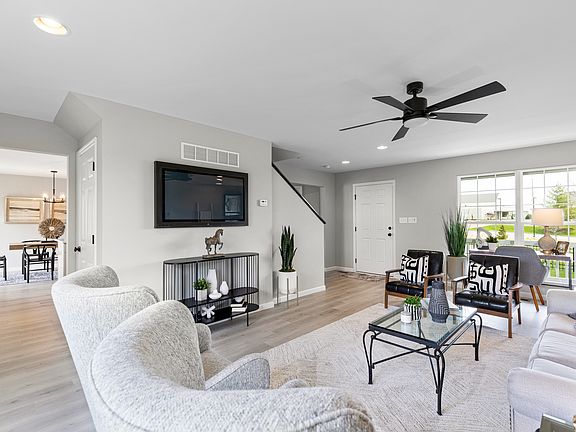 5th image of 712 Creek View Dr