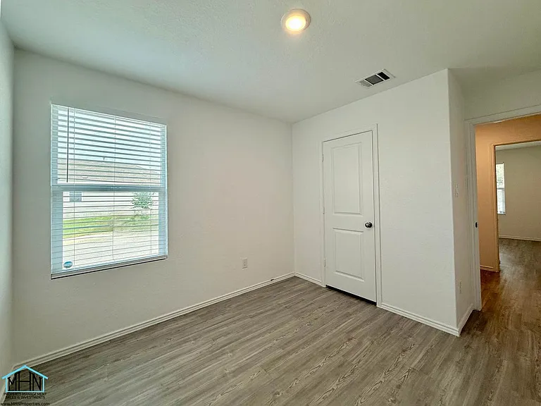 5506 Basil Chase Chase — Photo 4