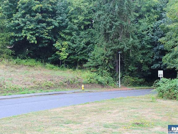5th image of Lot 10 Delguzzi