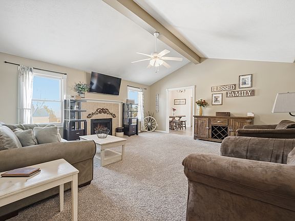 5th image of 2510 Oak Dr