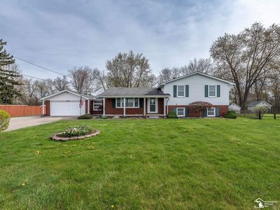 3884 S Otter Creek Rd, La Salle, MI, 48145