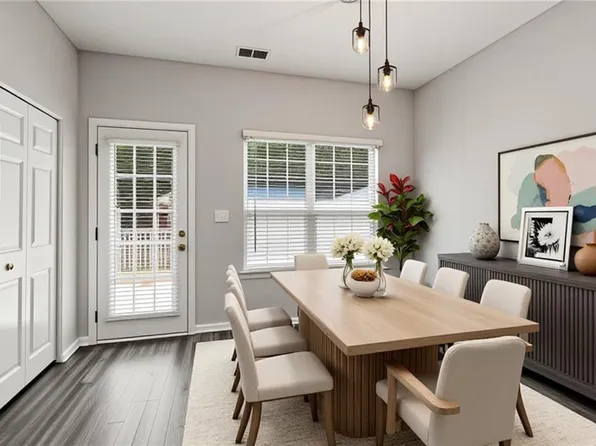 4704 Liberty Square Dr, Acworth, GA 30101