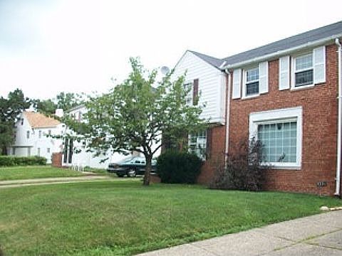 2nd image of 3329 Sutton Rd
