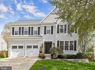 492 Hawk Ridge Ln, Sykesville, MD 21784