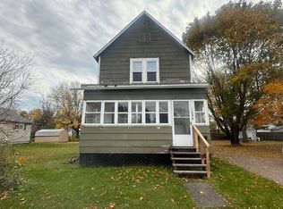1054 Maple St, Sault Sainte Marie, MI 49783