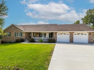 11498 Chloe Mae Ln, Dubuque, IA 52001