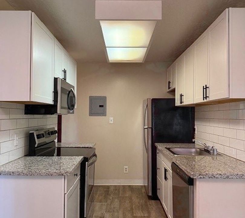 1st image of 505 Cypress Point Dr Unit 115