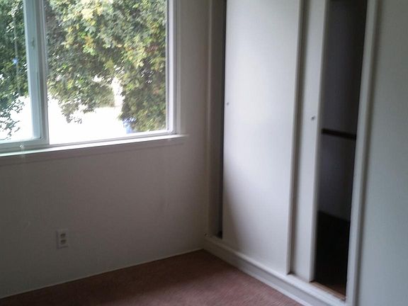 4th image of 29 N Dos Caminos Ave