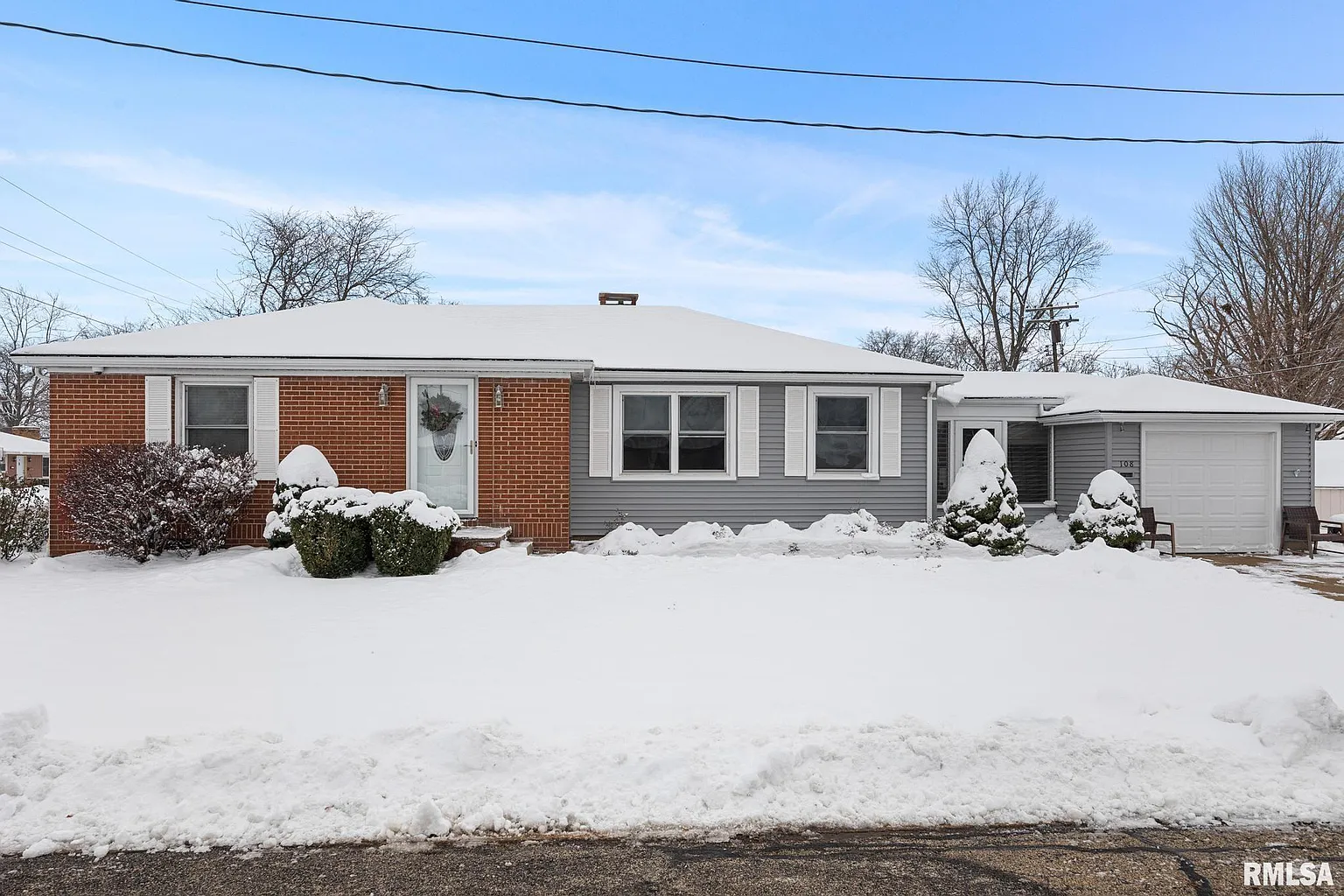 108 E Crestwood St photo 1