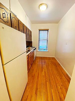 3rd image of 3069 34th St APT 1E