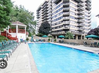 25 Rockledge Ave, White Plains, NY 10601