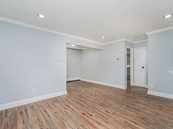 83 68th Street image 14 of 16