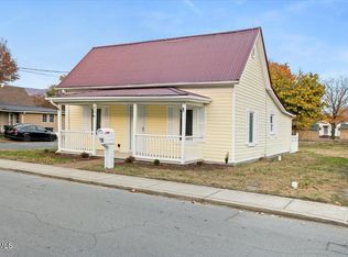 306 Academy St, Elizabethton, TN 37643