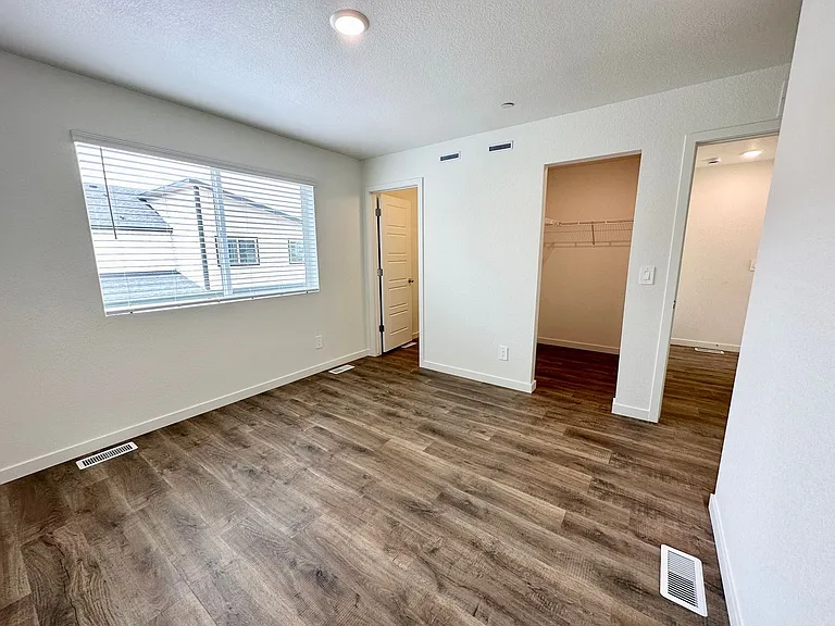 3913 Stove St — Photo 14